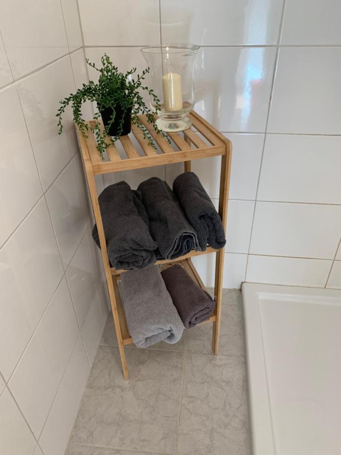 An der Uniklinik, Apartment mit eigener Küche und renoviertem Badezimmer, Zentrale Lage Homburg  Exterior foto