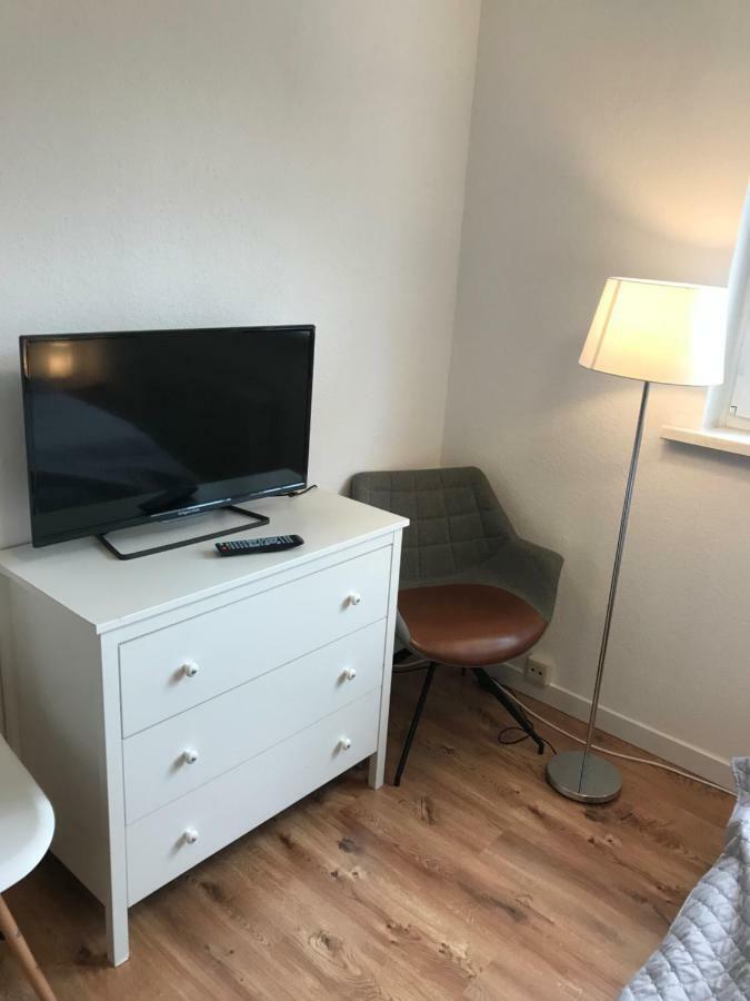 An der Uniklinik, Apartment mit eigener Küche und renoviertem Badezimmer, Zentrale Lage Homburg  Exterior foto