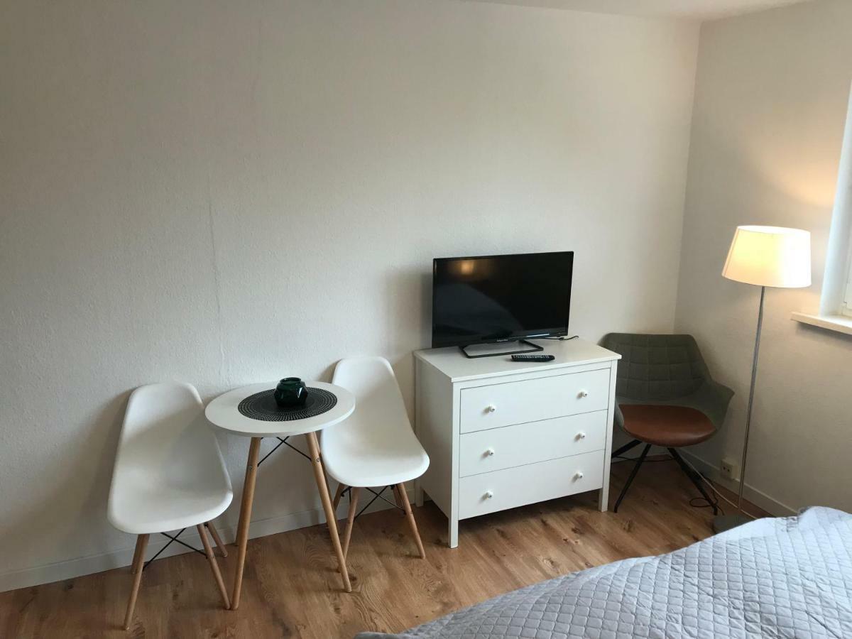 An der Uniklinik, Apartment mit eigener Küche und renoviertem Badezimmer, Zentrale Lage Homburg  Exterior foto